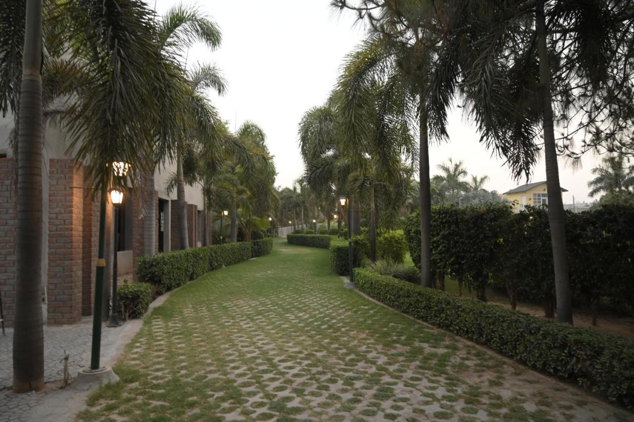 Kamal Resorts - The Luxury Of Being Yourself Ludhiana Exterior foto