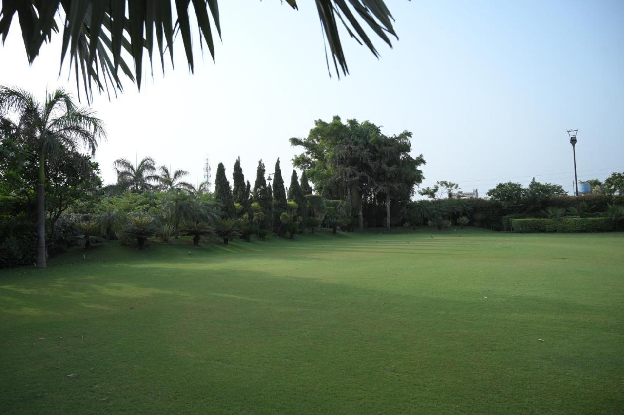Kamal Resorts - The Luxury Of Being Yourself Ludhiana Exterior foto