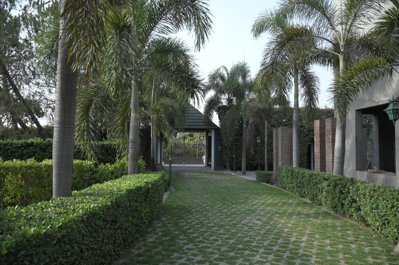 Kamal Resorts - The Luxury Of Being Yourself Ludhiana Exterior foto